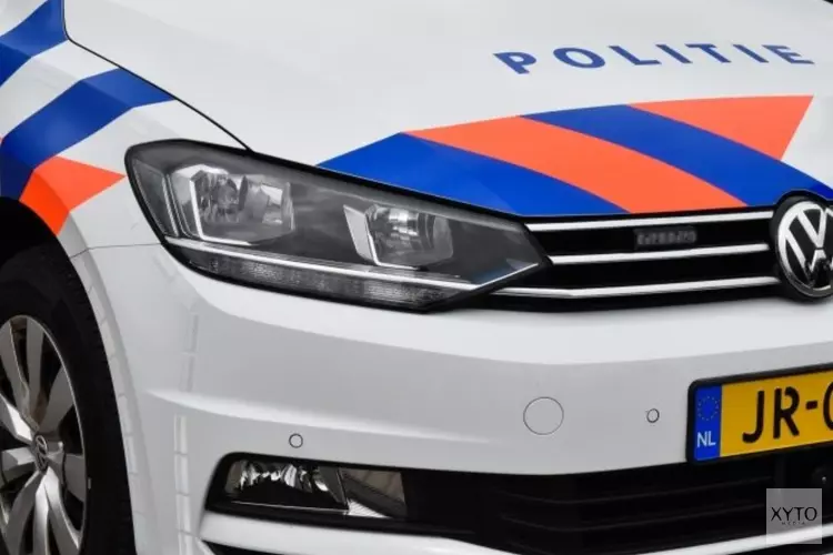 Auto belandt ondersteboven in sloot Berkhout