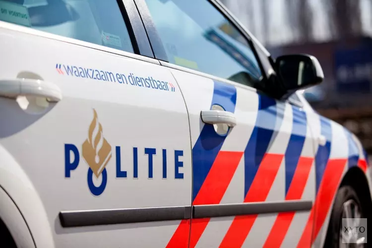 Bestuurder laat auto achter in sloot Oudendijk