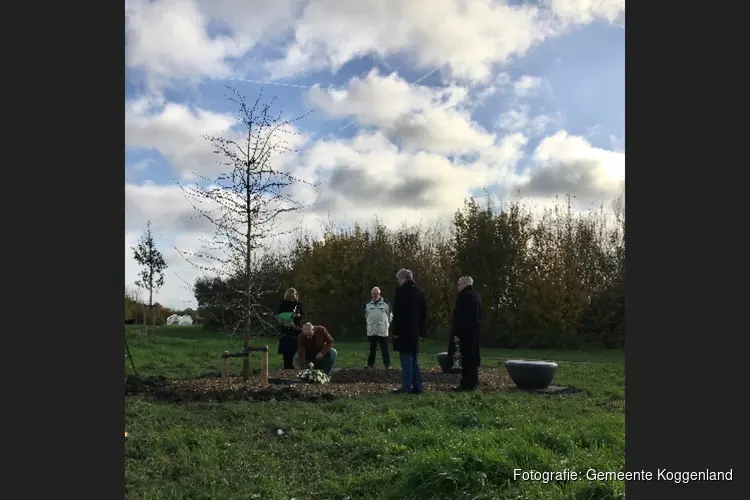 Gedenkplek Lijsbeth Tijspark onthuld