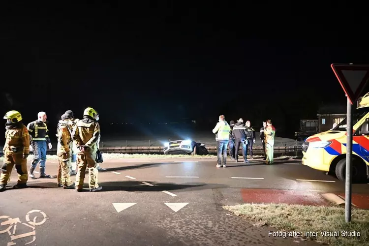 Auto raakt van de weg in Berkhout